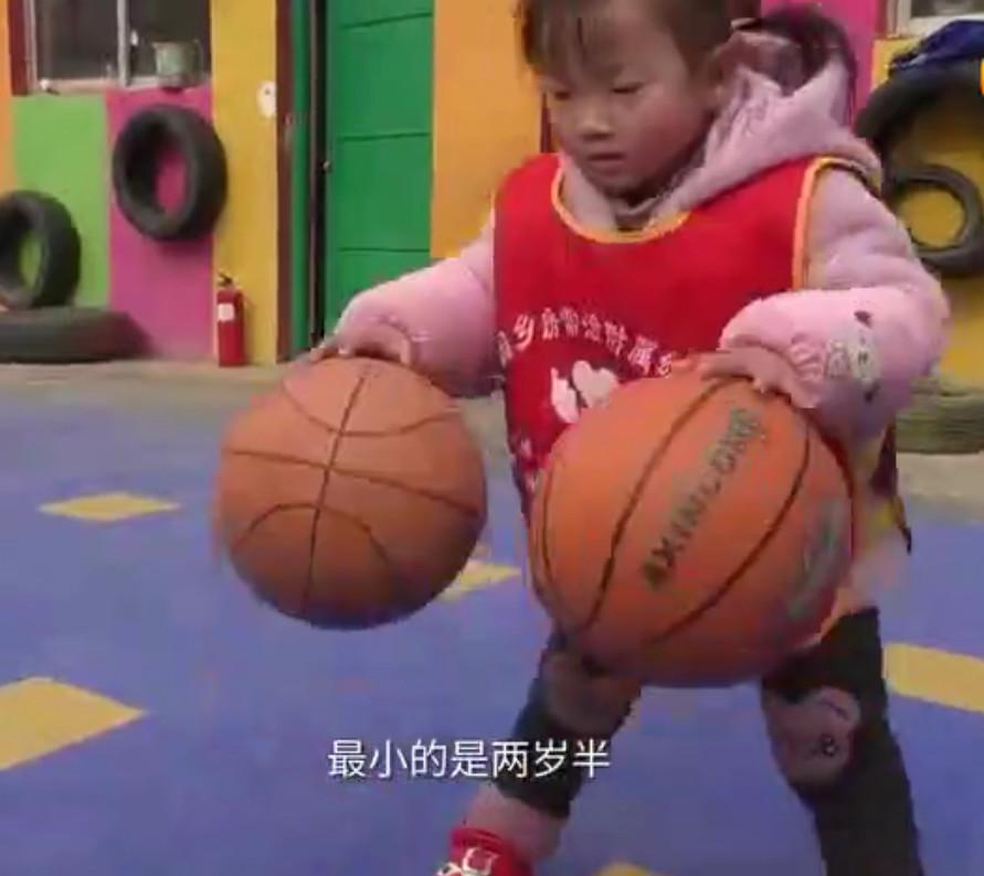 感统课独脚凳的目的_感统训练单腿椅_感统训练坐独角椅