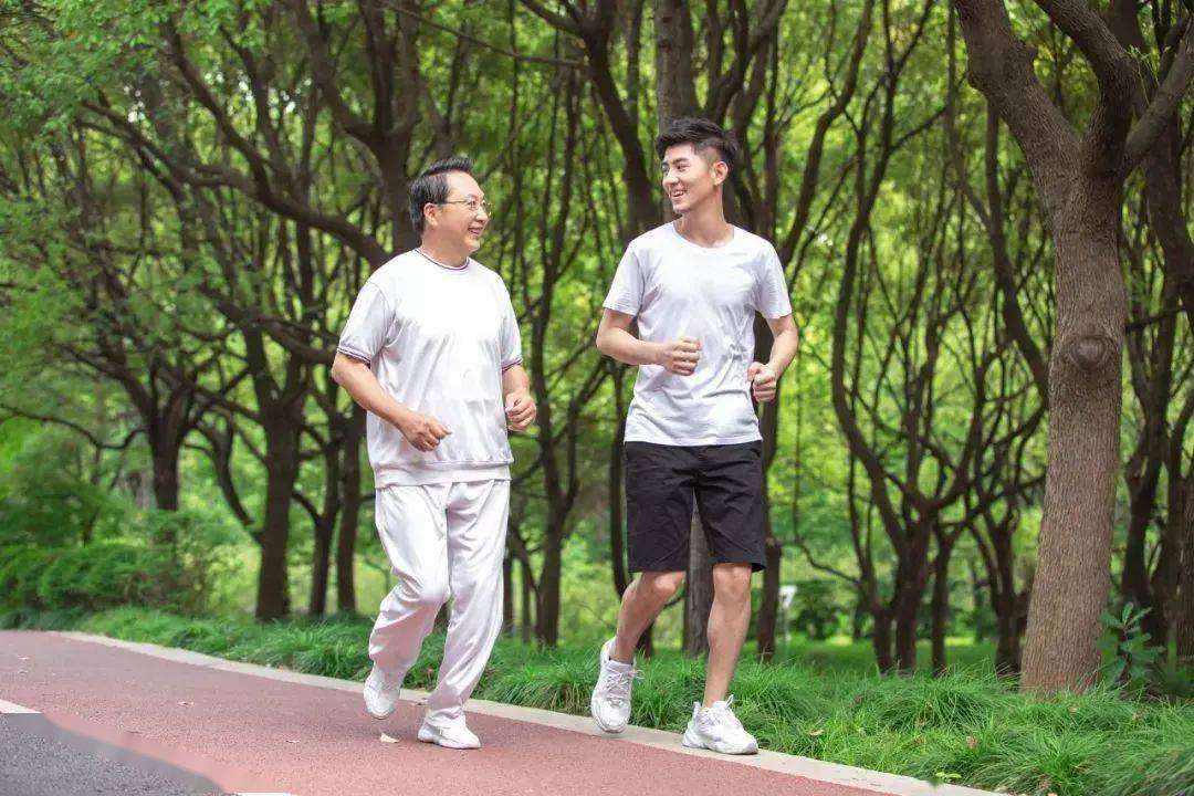 开yunapp体育官网入口下载手机版 “秋膘”不一定要贴，科学健身才是真