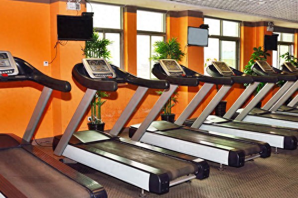 漫画 家用跑步机常见故障盘点及维修方法