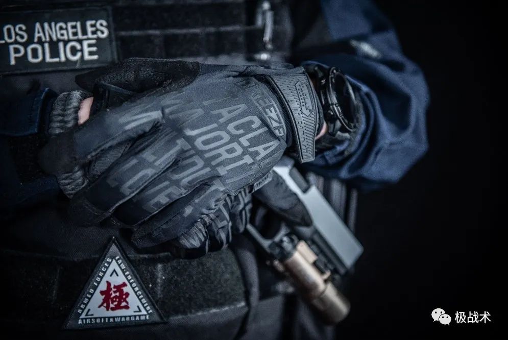 专业健身手套_透气夏季手套_战术手套