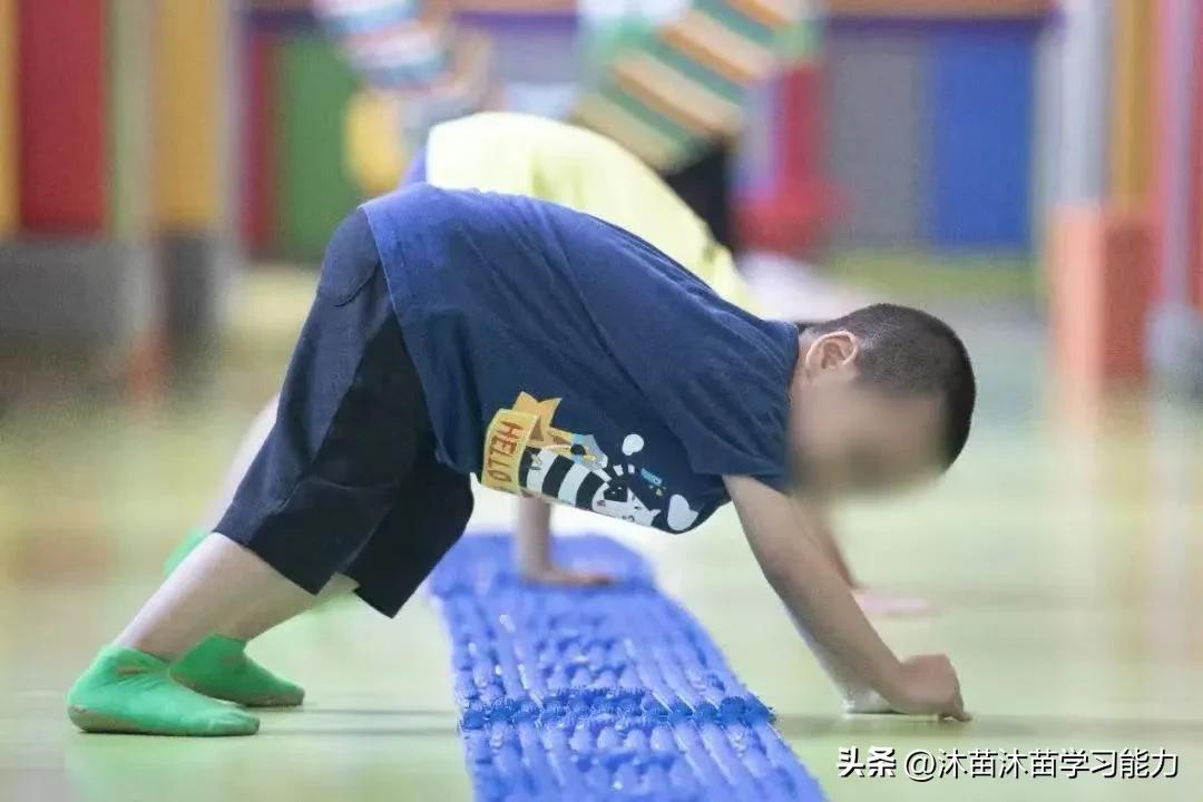 感统训练单腿椅_如何进行有效的感统训练_感统训练效果不佳原因