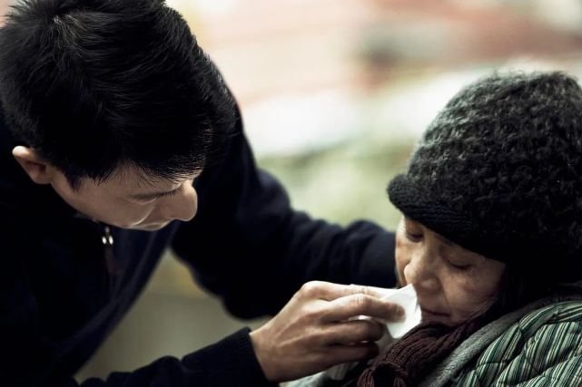 大众广场舞不是闹着玩_大众健身广场舞蹦迪摇_大众化的广场舞