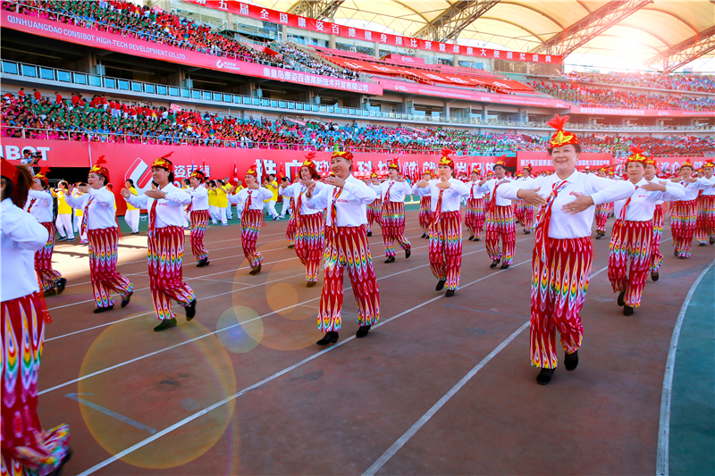 开yun体育app官方下载入口 康姿百德万人齐聚舞健康全民健身强体魄