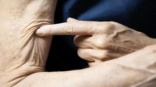 椅子站起锻炼方法_肌少症家庭锻炼_股四头肌训练椅