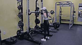 健身房器械种类_综合训练器 胸肌_有氧训练器械介绍