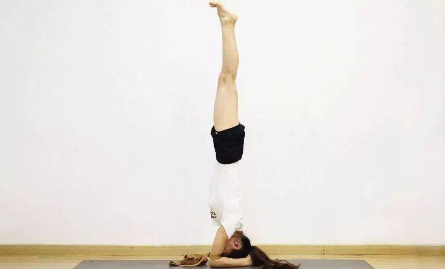 瑜伽体式功能介绍_常见瑜伽体式功效_夏日健身 瑜伽