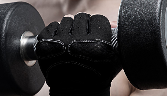 耐克健身手套_健身手套选购指南_防滑保护性训练手套推荐