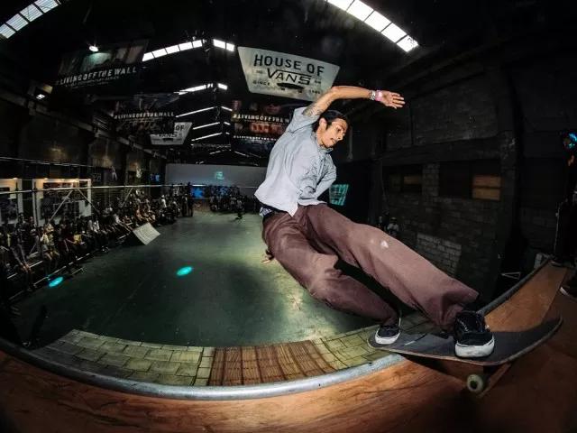 深蹲训练鞋_什么牌子的健身手套好_健身训练鞋