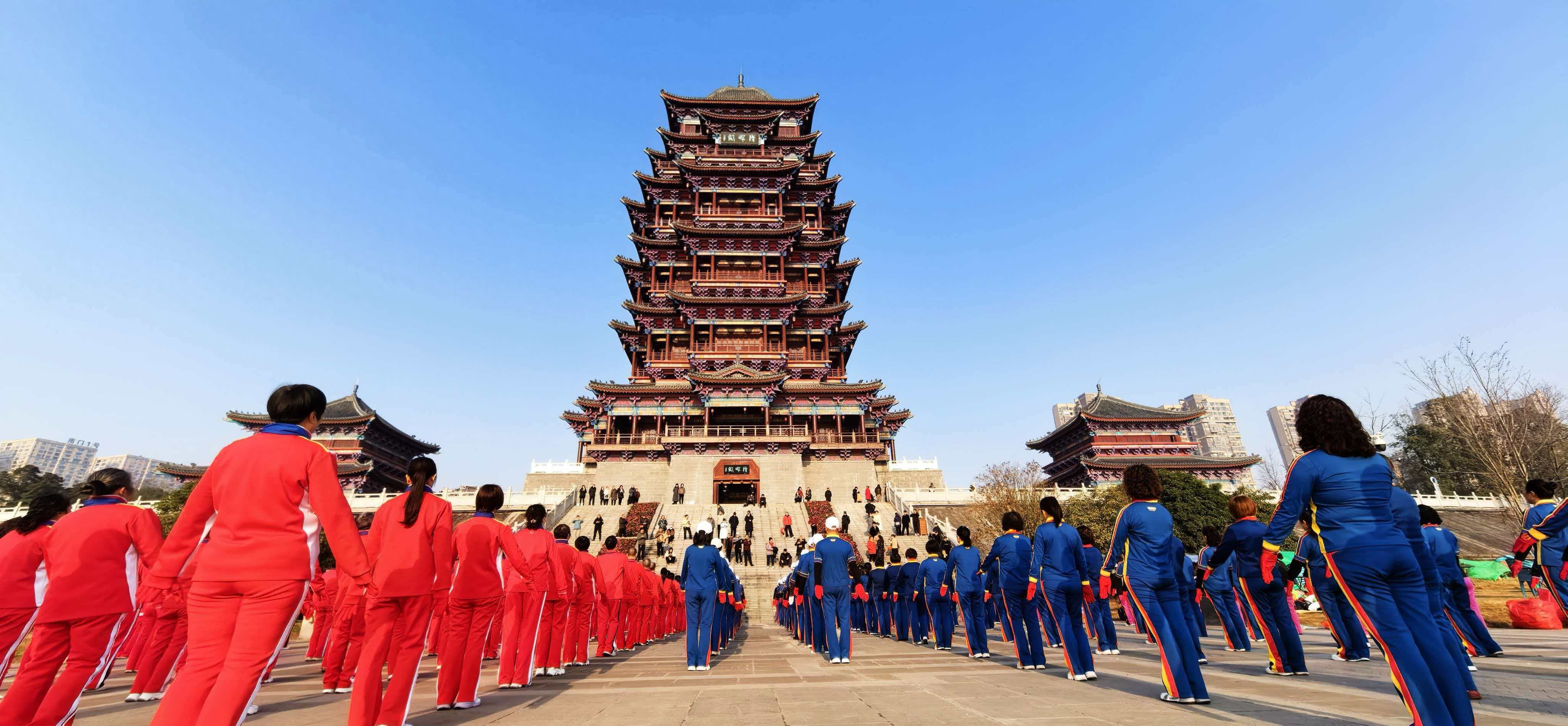 韩漫漫画网站免费观看下拉式 四川佳木斯健身操迎新年活动在南充隆重举行