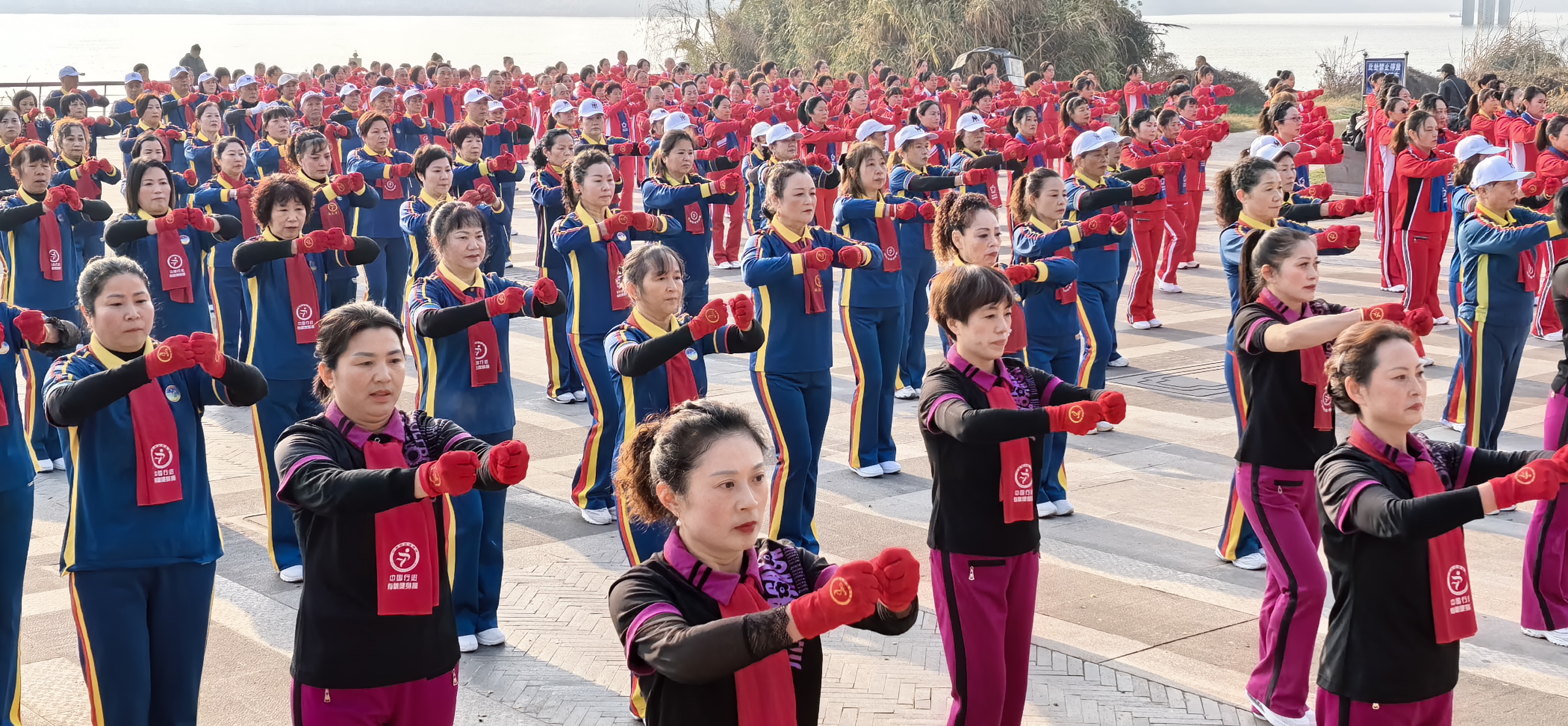 佳木斯健身操展演活动_佳木斯健身操_川东北健身操爱好者交流大会