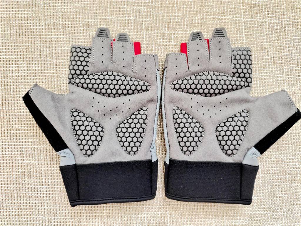 骑行运动手套_什么牌子的健身手套好_迈克达威半指手套