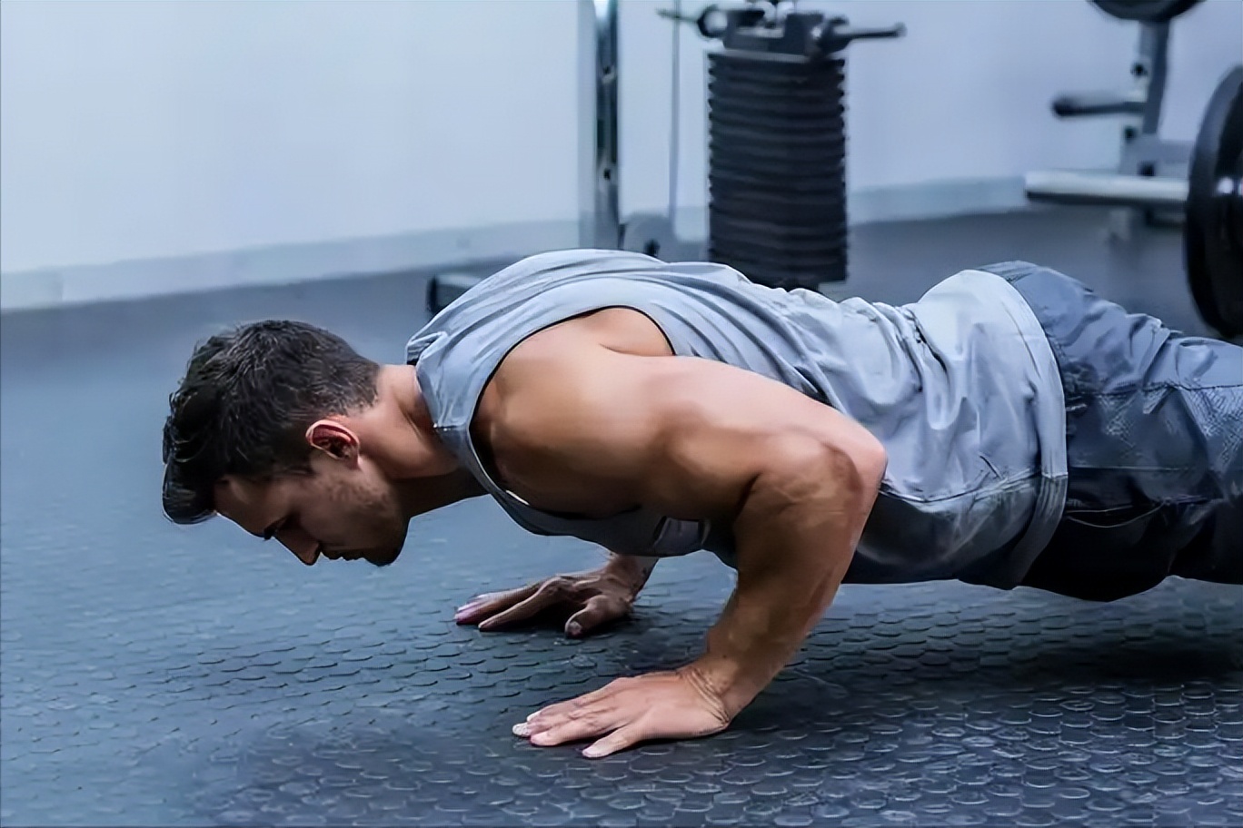 核心肌群训练方法_核心力量训练_综合训练器总结