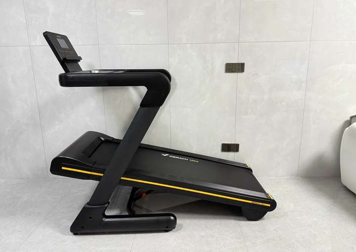 跑步机选购指南_wnq跑步机安装_护膝跑步机评测