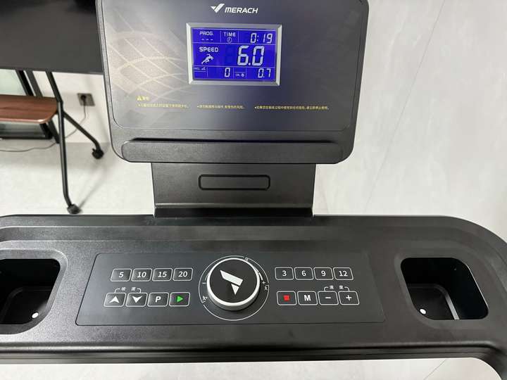 护膝跑步机评测_跑步机选购指南_wnq跑步机安装