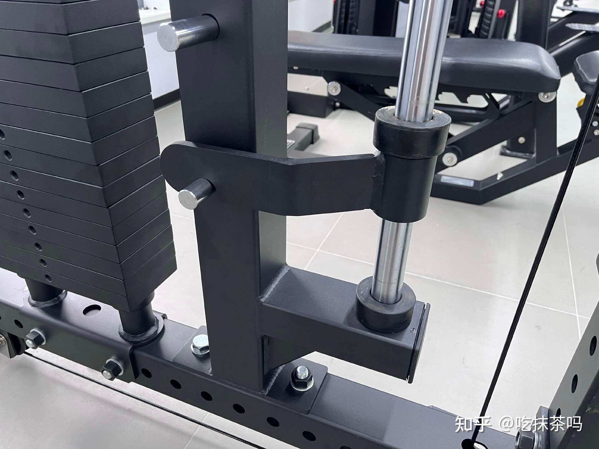 家用商用健身器材对比_三合一史密斯架选购指南_综合训练器