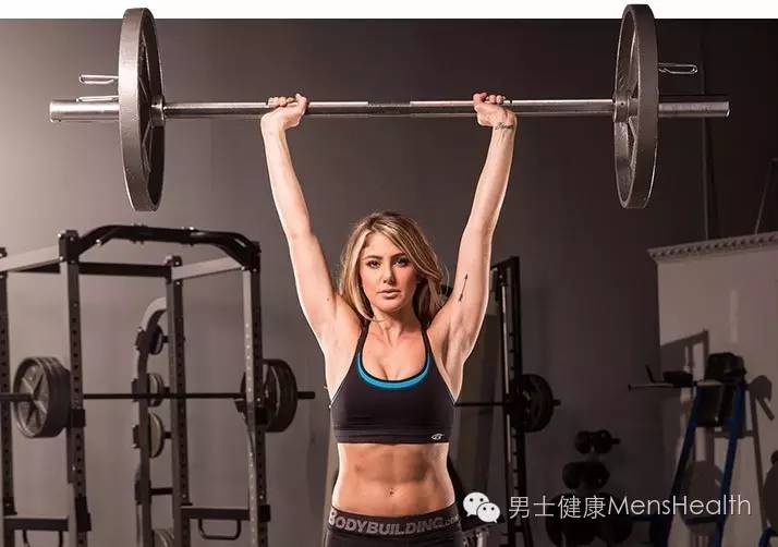 健身需要带手套吗_健身受伤动作 卧推硬拉深蹲弯举 健身动作致伤率 避免健身受伤技巧