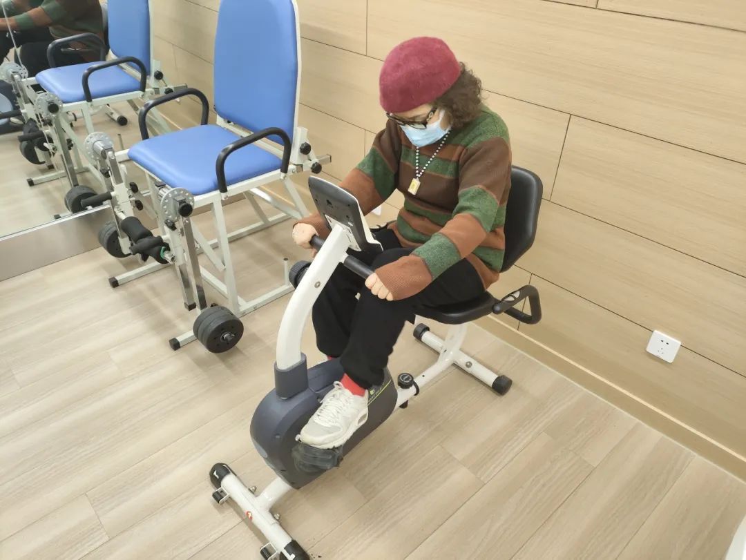 股四头肌训练椅_股四头肌训练椅_老年康复脚踏车
